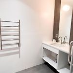 Ample And Cozy Stay In Brooklyn