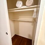 Cozy Cute Studio Apt In Midtown East Manhattan Elevator Laundry Steps To Subway