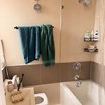 Trendy Williamsburg Oasis - Ac, Fast Wi-Fi & Dishwasher
