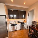 Trendy Williamsburg Oasis - Ac, Fast Wi-Fi & Dishwasher