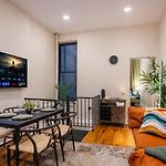 3 Bedroom Cozy Home In Manhattan Valley