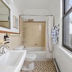 Cozy West Village Studio Hudson River Views