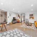 Lenox Garden Fully-Furnished 1Br In Harlem With Outdoor Space