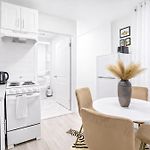 2 Bedroom Unit In Central Location