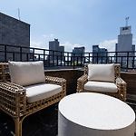 809 Midtown Apartments