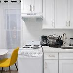 1 Bd Unit In Central Location