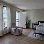 Private Room & Bath In Bronx Home