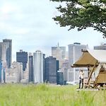 Luxurious Glamping Retreat With Skyline Views Near Lower Manhattan, New York, New York