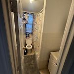 Cozy One Bedroom Apartment With Share Kitchen And Bathroom And Living Area