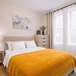 3 Bedroom Home Next To Central Park