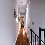Central Park Suite - 4 Bedroom With Self Check-In