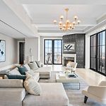 Penthouse Modern Spacious Bedrooms