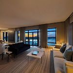 Cozy Apartment With Scenic View