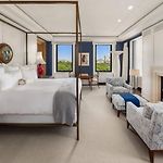 Ultra-Luxury Fifth Avenue Residence