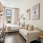 The Hudson IV Vibe 8838