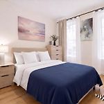 3 Bedroom Home Next To Central Park