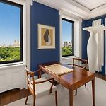 Ultra-Luxury Fifth Avenue Residence