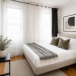 Charming 3Bd Midtown Manhattan