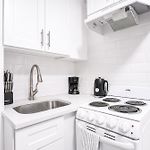 2 Bedroom Unit In Central Location