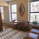 Cozy Private Spacious Apartment