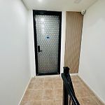22-3B Sleek Modern 1Br Gramercy