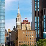New Yorker By Lotte Hotels