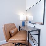 Sunlit 2Br Central Park North Elevator & Laundry