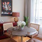 Sunlit 2Br Central Park North Elevator & Laundry