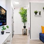 Elegant 3 Bedroom Unit In Lower Manhattan