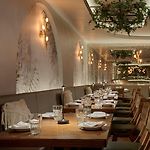 Voco Astoria By Ihg