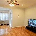 2 Floors Entire House 30 Min To Manhattan-Sleep 10