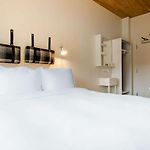 Gowanus Inn & Yard