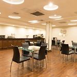 Mayfair Inn And Suites