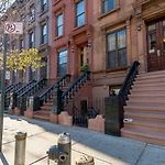 Spacious Fully Furnished Harlem Apartment Near Morningside Park