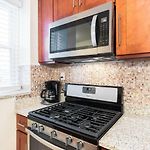 Brooklyn 3 Bedroom 1 Bathroom 8 Minutes To Subway 30 Minutes To Manhattan