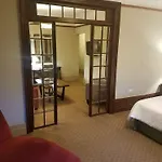 Wales 3* New York