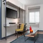 Citadines Connect Fifth Avenue Hotel