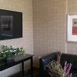 Express Laguardia Airport, An Ihg 3*
