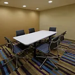 Hotel Fairfield By Marriott Jfk Airport