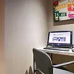 Western Premier Herald Square 3*