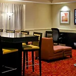Laguardia Airport Marriott 4*