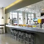 Hotel Nu