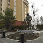 Hampton & Staten Island Hotel 3*