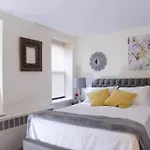 Elegant And Comfortable Stay