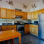 Elegant And Comfortable Stay