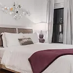 Elevate Apartments At Times Square