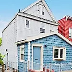 Hotel Brooklyn Blue House