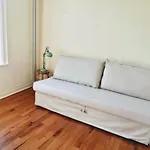 2 Bedrooms Entire Beautiful In Williamsburg!