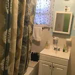 5 Min. From Jfk Guest house *