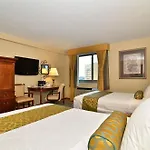 Western Queens Court 3* New York